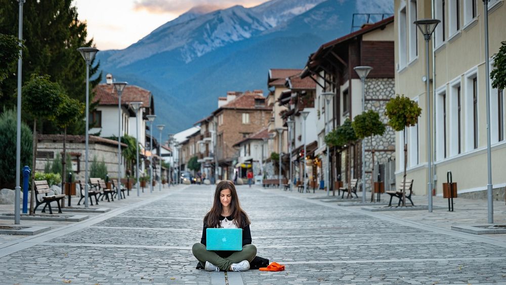 Wolność, podróże i podatki: Cyfrowi nomadzi ujawniają najlepsze (i najgorsze) aspekty swojego stylu życia