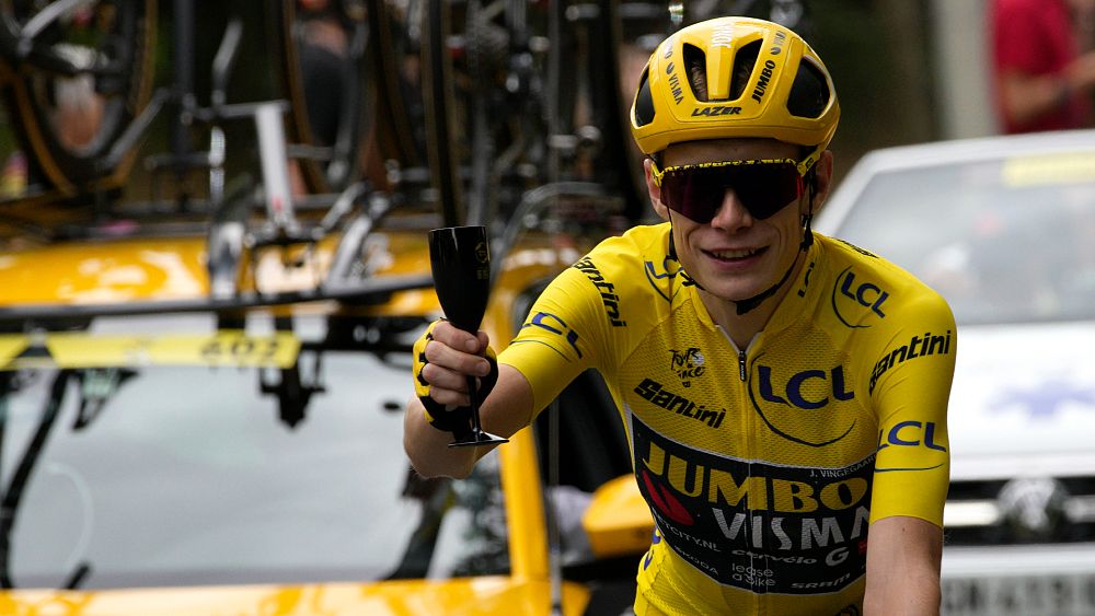 Duńczyk Jonas Vingegaard wygrał drugi z rzędu Tour de France