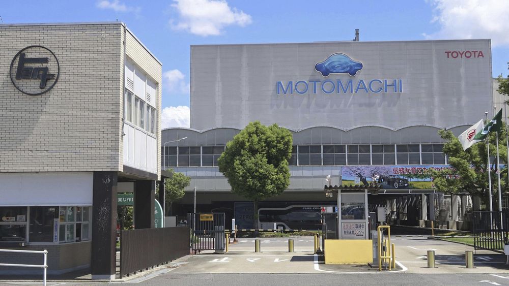 Toyota wstrzymuje produkcję w większości fabryk w Japonii z powodu awarii systemu komputerowego