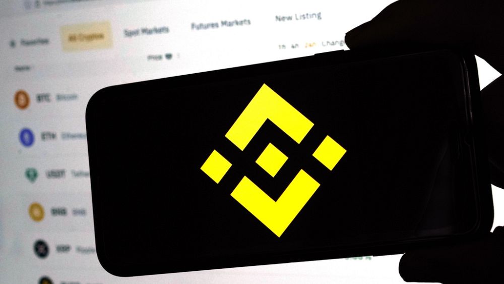 Binance, największa na świecie giełda kryptowalut, sprzedaje swój biznes w Rosji