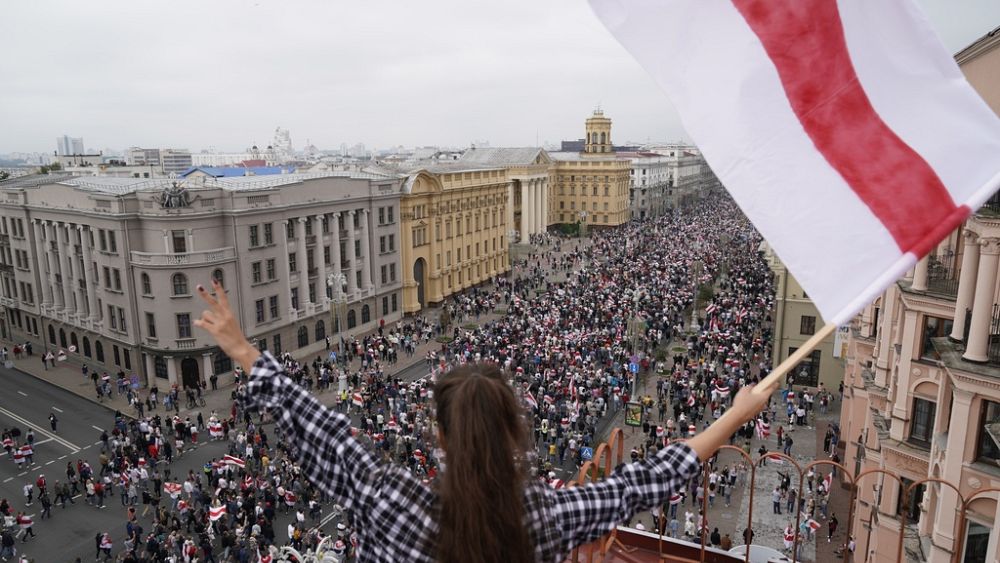 Litwa w obawie przed represjami wyda Białorusinom specjalne paszporty