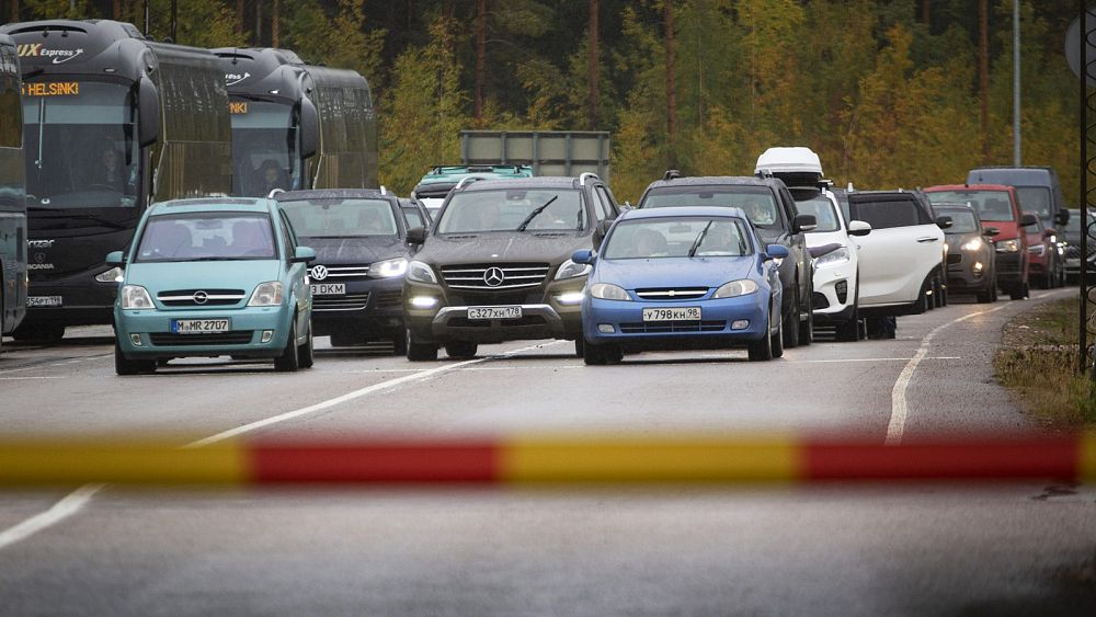 Nie wpuszczajcie rosyjskich samochodów na terytorium UE – Bruksela zwraca się do państw członkowskich