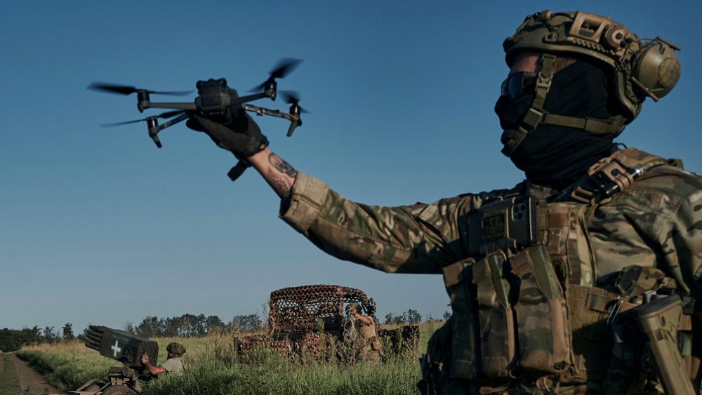 Wojna na Ukrainie: rosyjskie drony uderzyły w Rumunię, proces szwedzkiego szpiega, odwołanie ministra obrony Kijowa