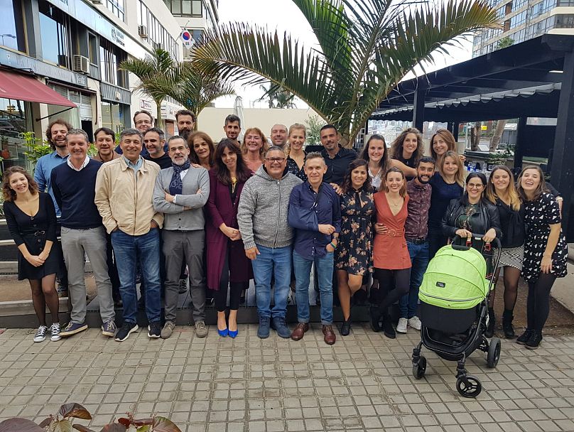 Zespół patologów weterynaryjnych z Uniwersytetu w Las Palmas de Gran Canaria obchodzi Boże Narodzenie w 2018 roku.
