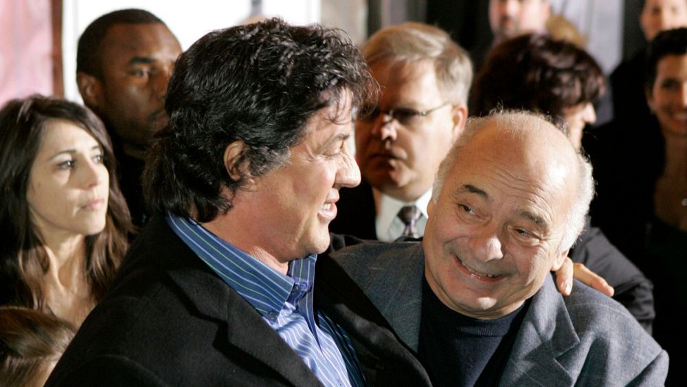 Burt Young, który grał Pauliego w filmach „Rocky”, umiera w wieku 83 lat