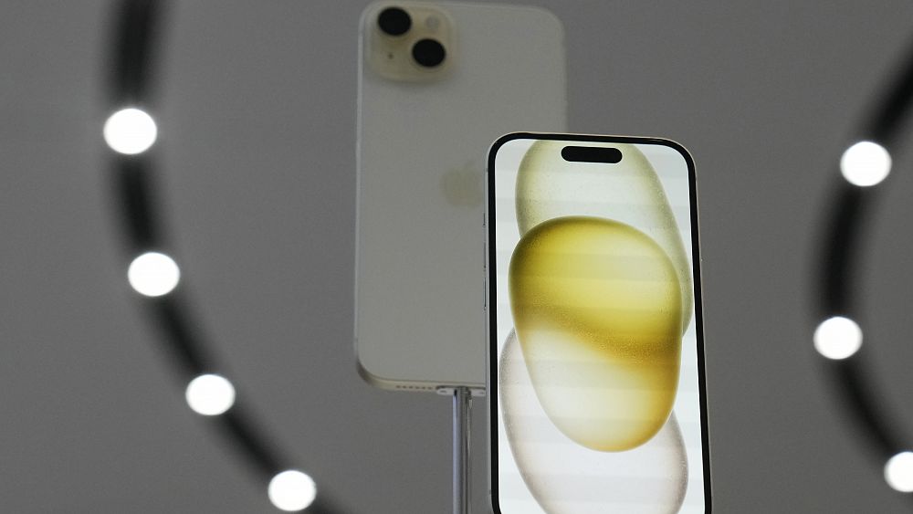 Apple udostępnia poprawkę powodującą, że iPhone 15 działa „cieplej niż oczekiwano”