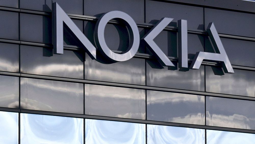 Nokia zwalnia co najmniej 9 000 pracowników w związku z globalnym spowolnieniem telekomunikacyjnym