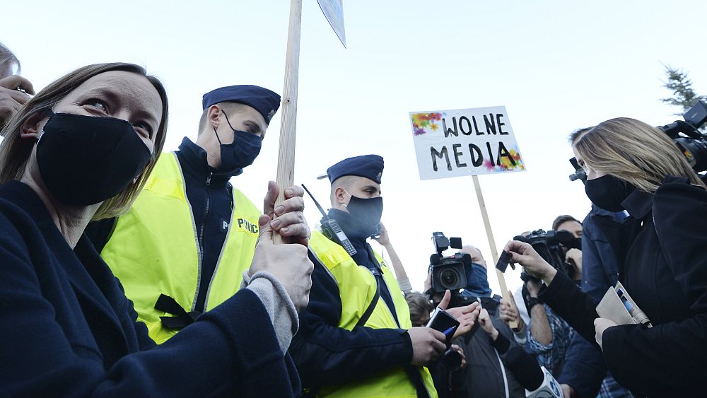 Parlament Europejski głosuje za silniejszymi przepisami dotyczącymi wolności prasy