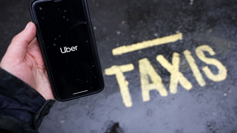 Uber pozwany w Paryżu za nieuczciwą konkurencję