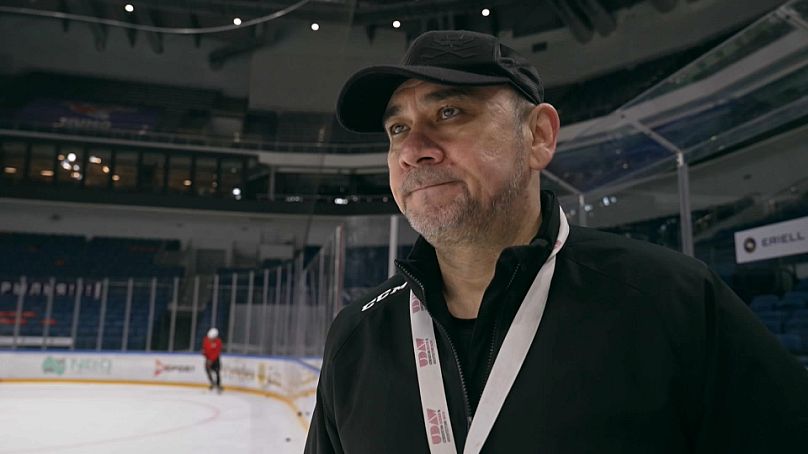 Abdumadjid Nasirov, trener młodzieżowej reprezentacji Uzbekistanu w hokeju na lodzie