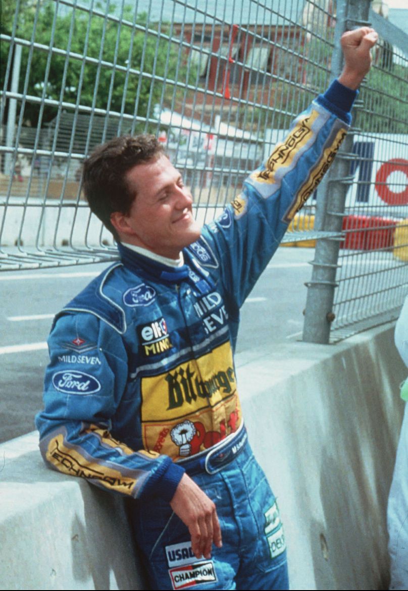 Schumacher świętuje zdobycie tytułu z boku toru po wypadku