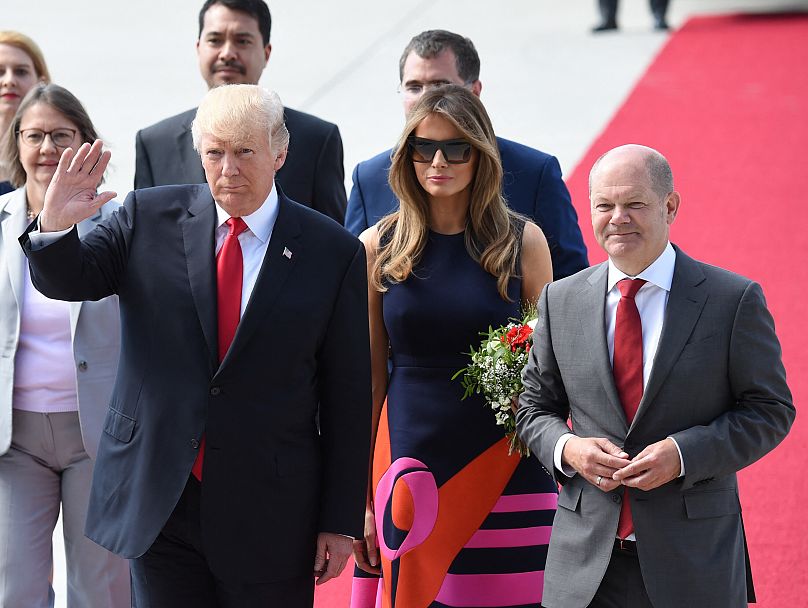 Olaf Scholz spotyka się z Donaldem i Melanią Trumpami na szczycie G20 w Hamburgu w 2017 r.