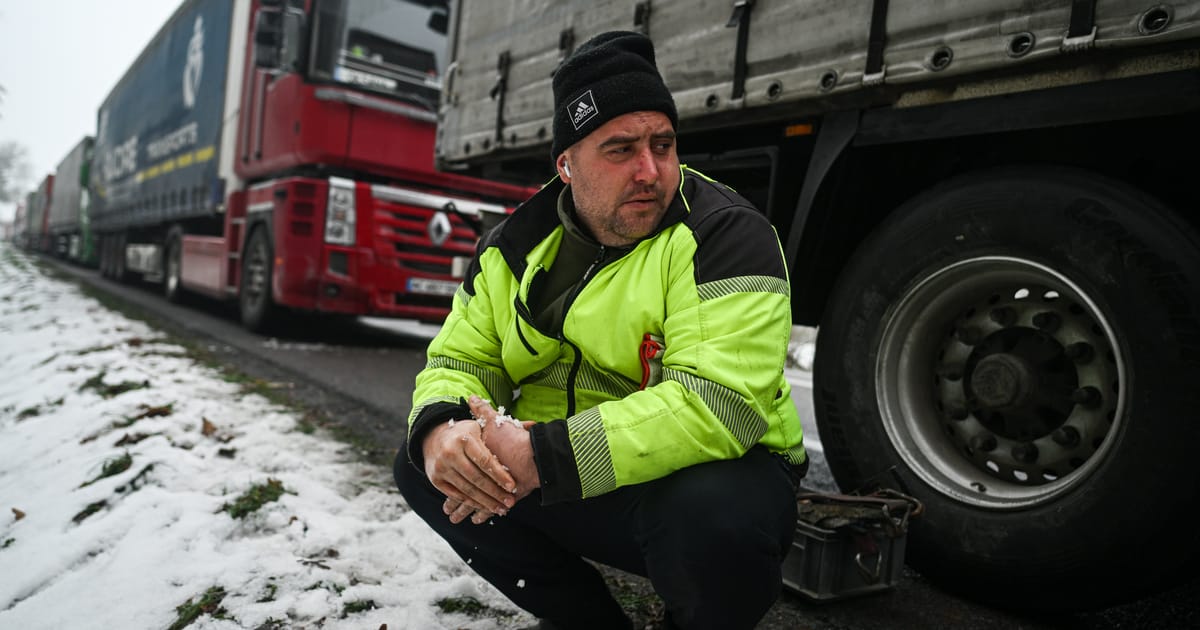 Chaos ciężarówek na polskiej granicy sygnalizuje napięcia w związku z integracją Ukrainy z UE