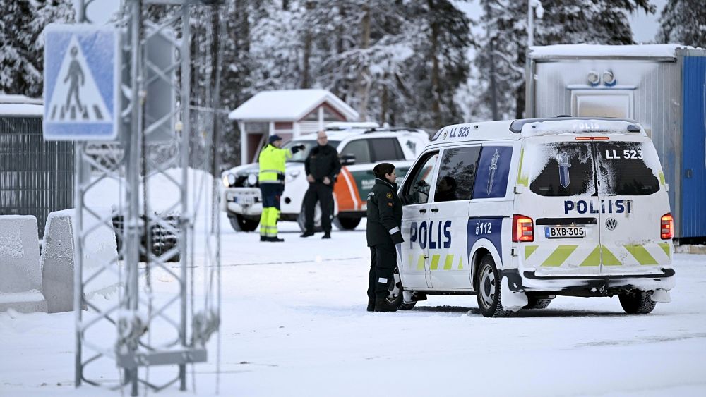 Finlandia zamknie wszystkie granice z Rosją po fali migracji