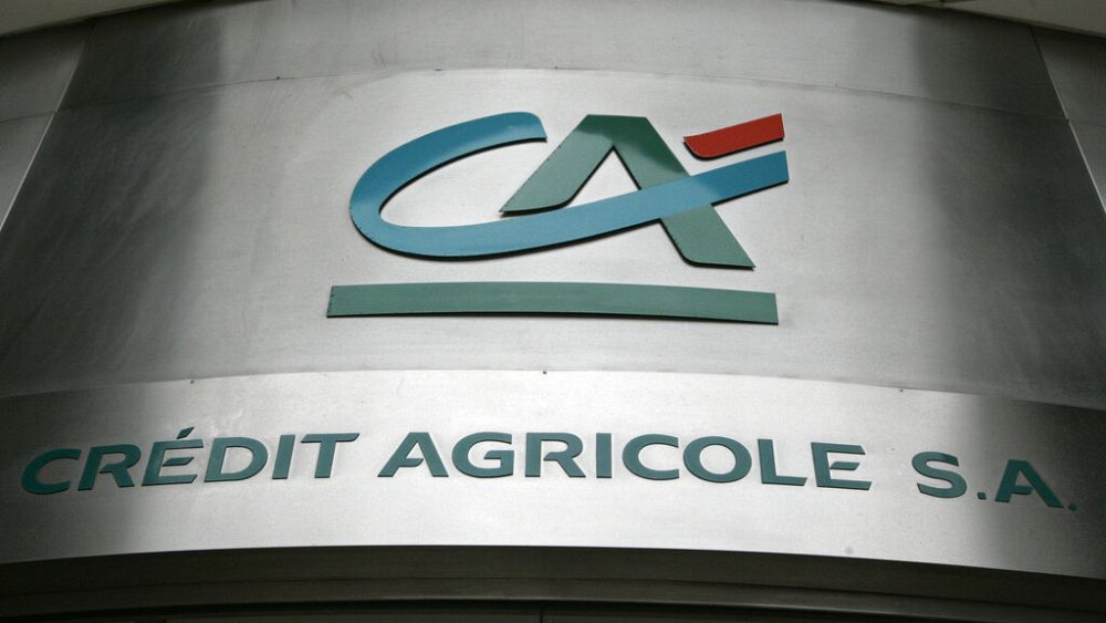 Francuski Crédit Agricole odnotowuje w trzecim kwartale wzrost obrotów o 13%.