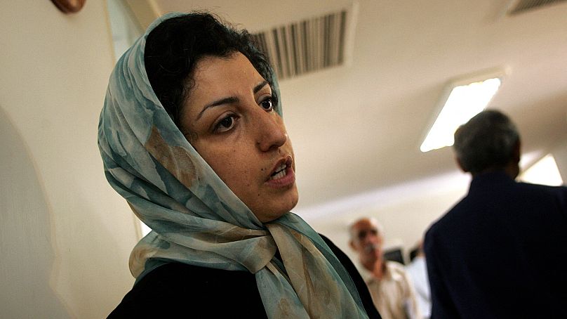 Irański opozycyjny działacz na rzecz praw człowieka Narges Mohammadi w Centrum Obrońców Praw Człowieka w Teheranie