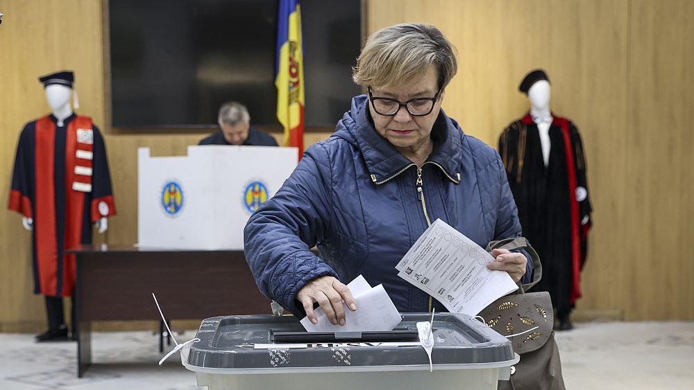 Mołdawia głosuje w wyborach lokalnych, a władze oskarżają Rosję o wtrącanie się