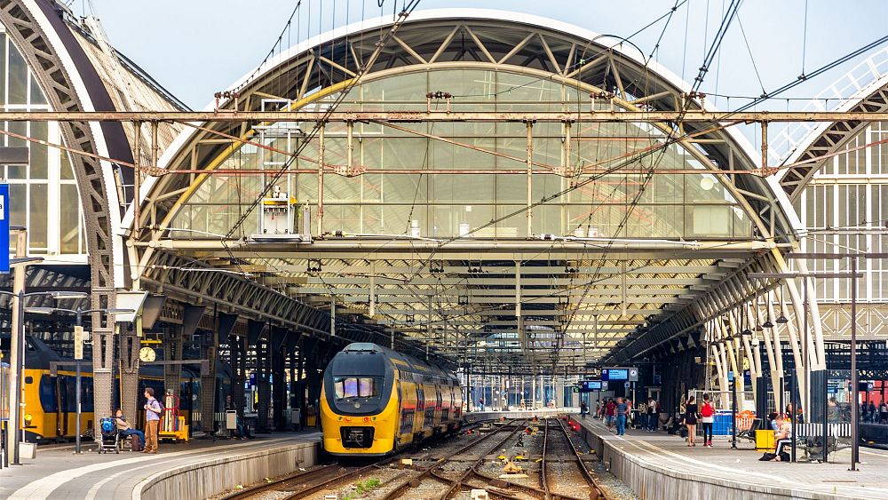 Pociągi Eurostar Londyn-Amsterdam zostaną zawieszone na 6 miesięcy