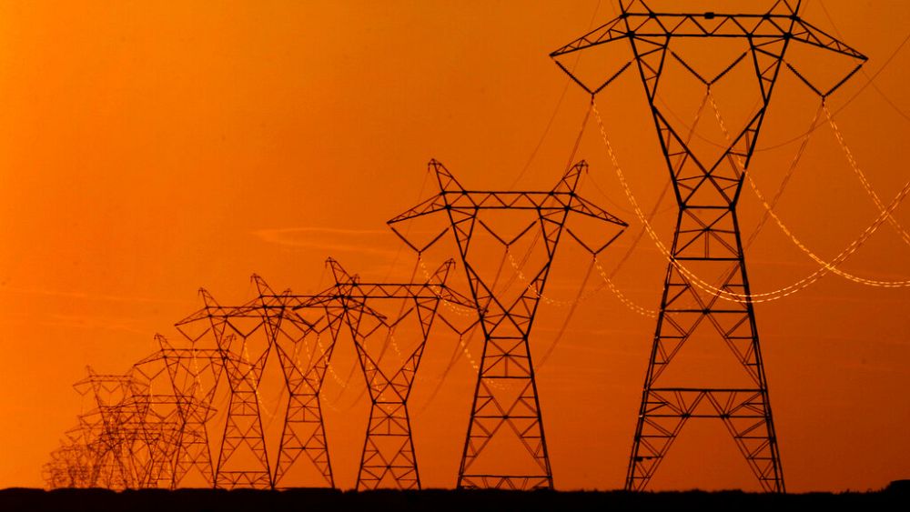 Polityka UE.  Odnawialne źródła energii z zadowoleniem przyjmują plan integracji energii elektrycznej. Więcej szczegółów można uzyskać