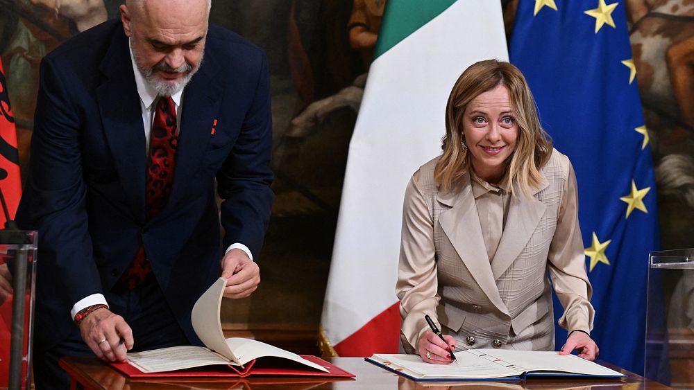 Porozumienie migracyjne między Włochami a Albanią wykracza poza prawo UE, twierdzi komisarz Ylva Johansson