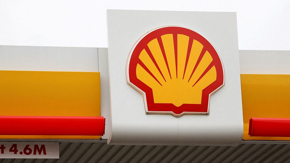 Shell pozywa Greenpeace na 2 miliony euro po tym, jak aktywiści weszli na pokład statku z ropą w pobliżu Wysp Kanaryjskich