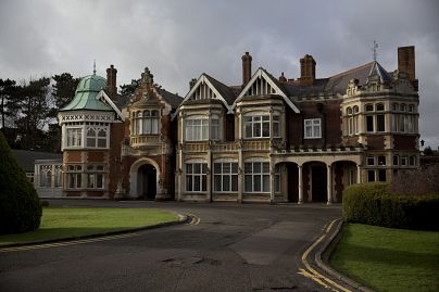 PLIK – Widok z zewnątrz przedstawia rezydencję w muzeum Bletchley Park w mieście Bletchley w Buckinghamshire, Anglia, 15 stycznia 2015 r.