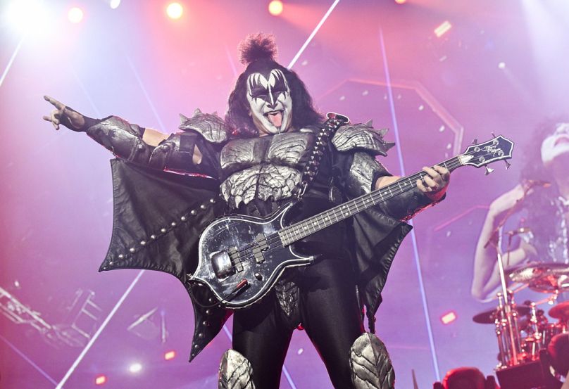 Gene Simmons, najsłynniejszy język w historii glam-rocka, występuje podczas „Kiss Final Farewell” w Madison Square Garden, 2 grudnia 2023 r.