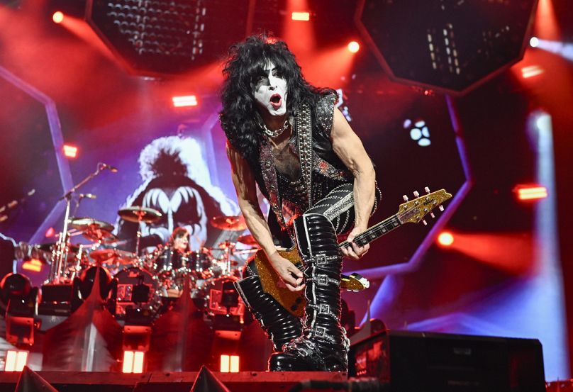 Wokalista Kiss, Paul Stanley, występuje podczas koncertu „Final Farewell” w Madison Square Garden w Nowym Jorku, 2 grudnia 2023 r.