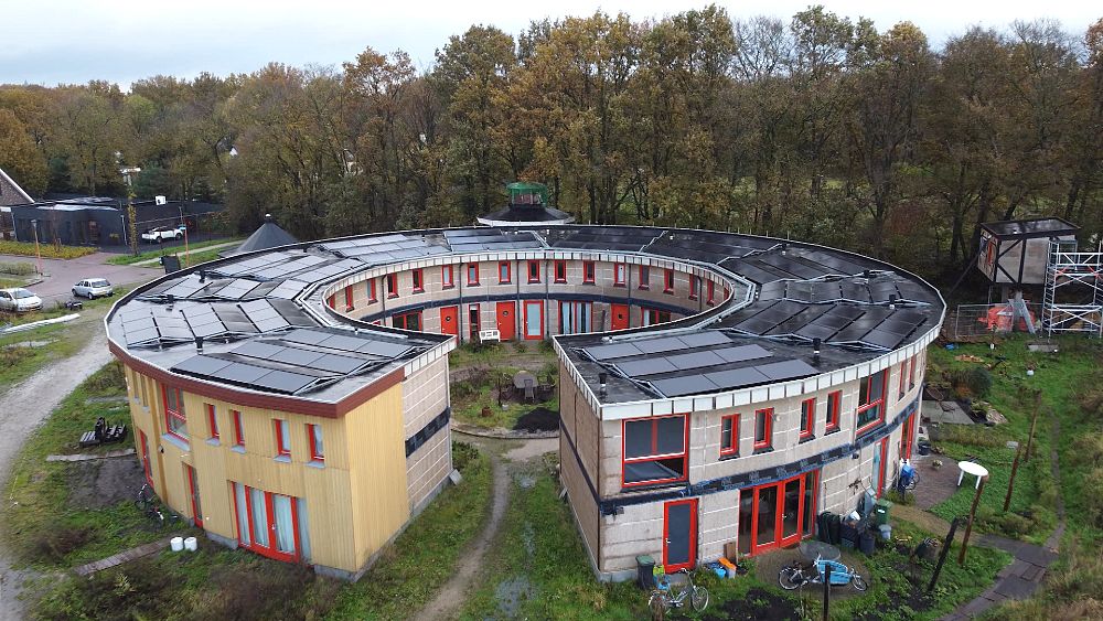 Ekowioska Boekel: Odkryj wielokrotnie nagradzaną, zrównoważoną społeczność mieszkaniową w Holandii