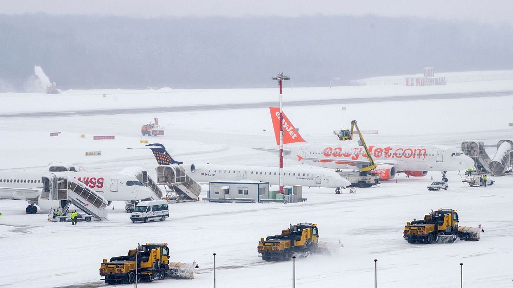 Od Finlandii po Niemcy – dlaczego niektóre lotniska radzą sobie ze śniegiem lepiej niż inne?