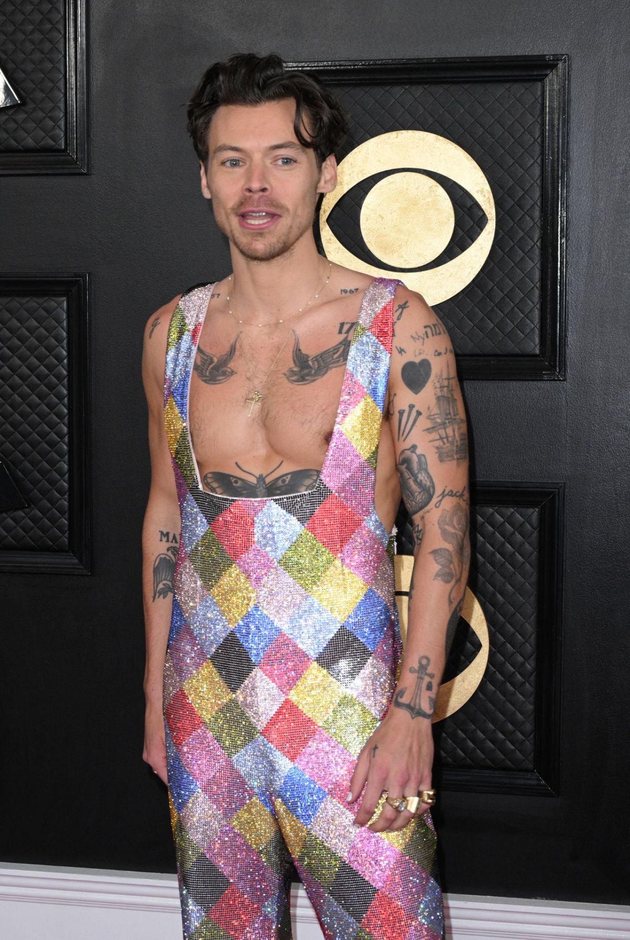 Harry Styles przybywa na 65. doroczną ceremonię wręczenia nagród Grammy w Crypto.com Arena w Los Angeles, 5 lutego 2023 r.