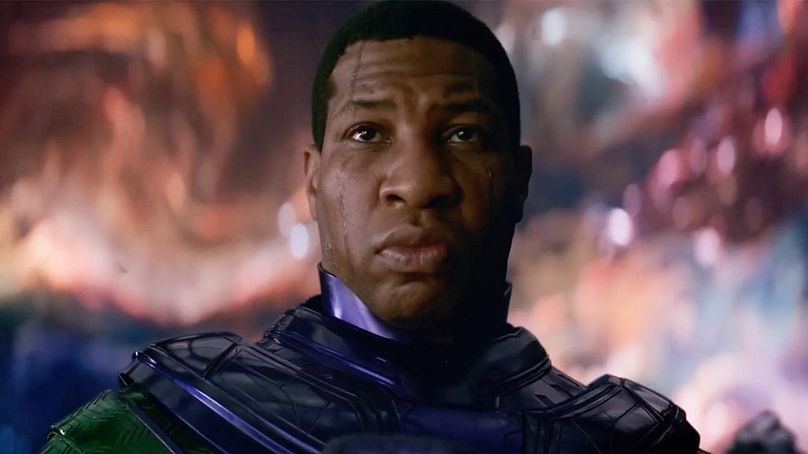 Jonathan Majors jako Kang