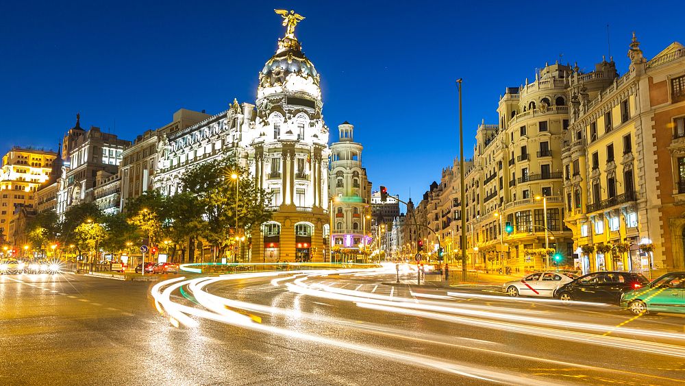 Alarm „poziom czarny” może spowodować zamknięcie ulic w Madrycie z powodu przeludnienia w okresie świąt Bożego Narodzenia