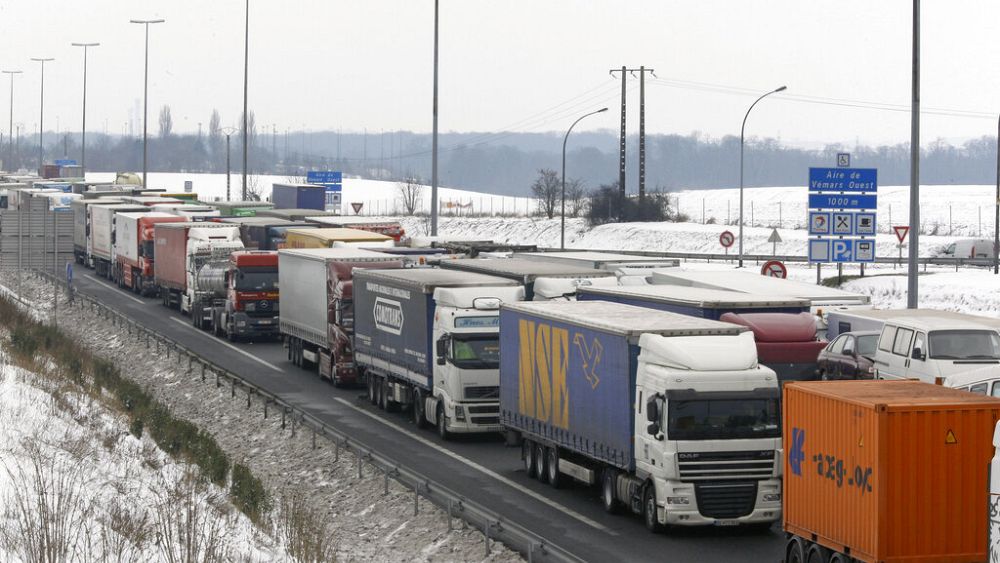 Chaos na granicy polsko-ukraińskiej wciąż trwa awantura o zezwolenia na transport