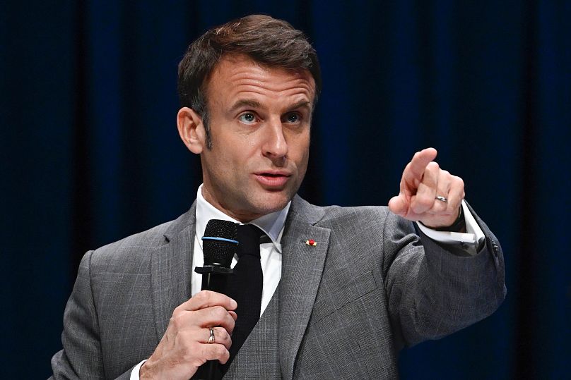 Prezydent Francji Emmanuel Macron wygłasza przemówienie podczas 18. edycji francuskiej konferencji na temat gospodarki morskiej w Nantes w zachodniej Francji, wtorek, 28 listopada 2023 r.