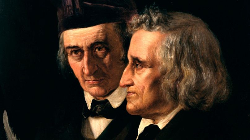Po prawej: Jacob Grimm;  po lewej: Wilhelm Grimm