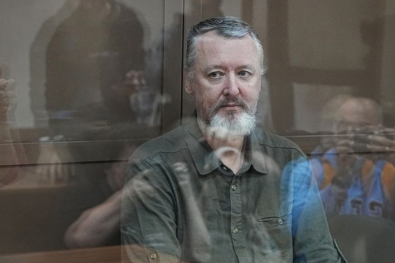 Igor Girkin, znany także jako Igor Strelkov, były szef wojskowy wspieranych przez Rosję separatystów we wschodniej Ukrainie, na zdjęciu przed moskiewskim sądem miejskim w sierpniu