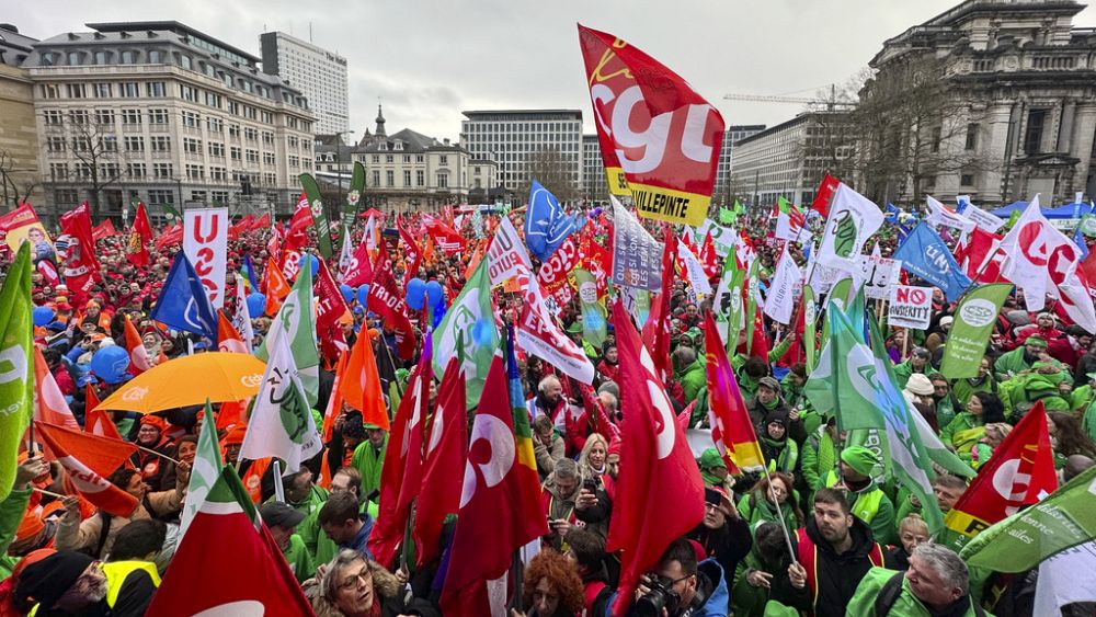 Tysiące demonstruje w Brukseli w obronie lepszych płac i usług