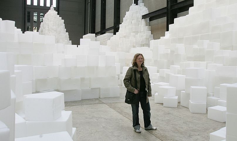 Rachel Whiteread, laureatka nagrody Turnera, ze swoją pracą „Embankment” z 2005 roku
