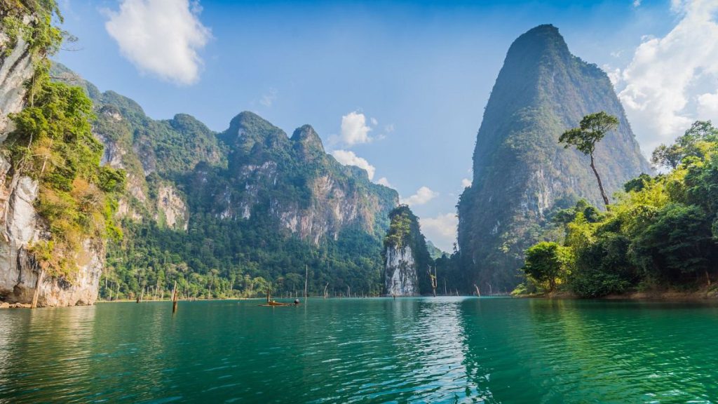 Ratchaprapa Dam, Thailand