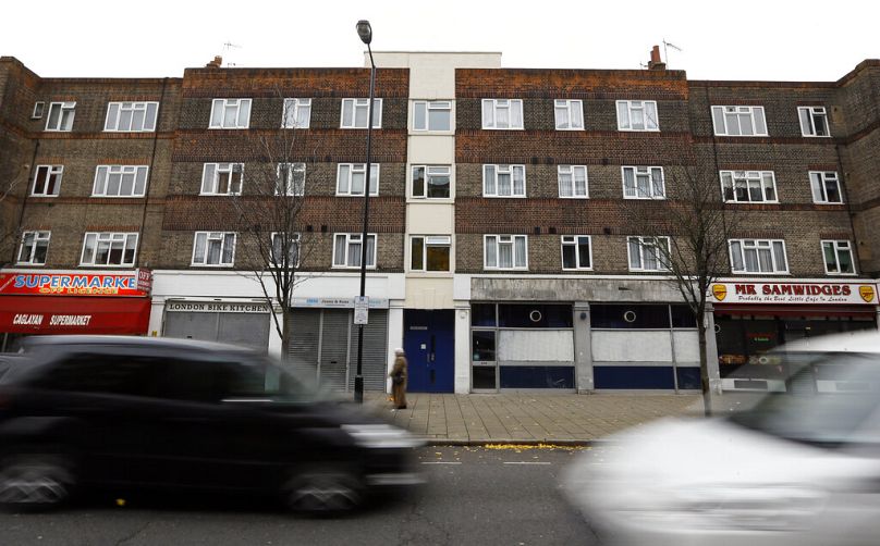 Mieszkańcy New Era we wschodnim Londynie, zbudowanego z myślą o niedrogich mieszkaniach, wzywali brytyjskich przywódców do zaprzestania podwyżek czynszów.  Londyn, 1 grudnia 2014 r.