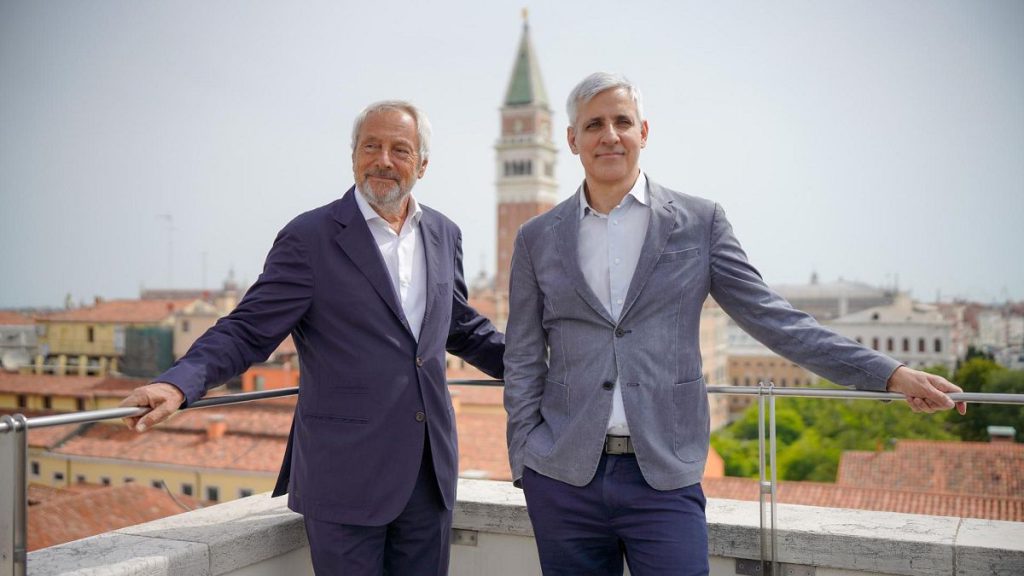Roberto Cicutto and curator Adriano Pedrosa photographed together