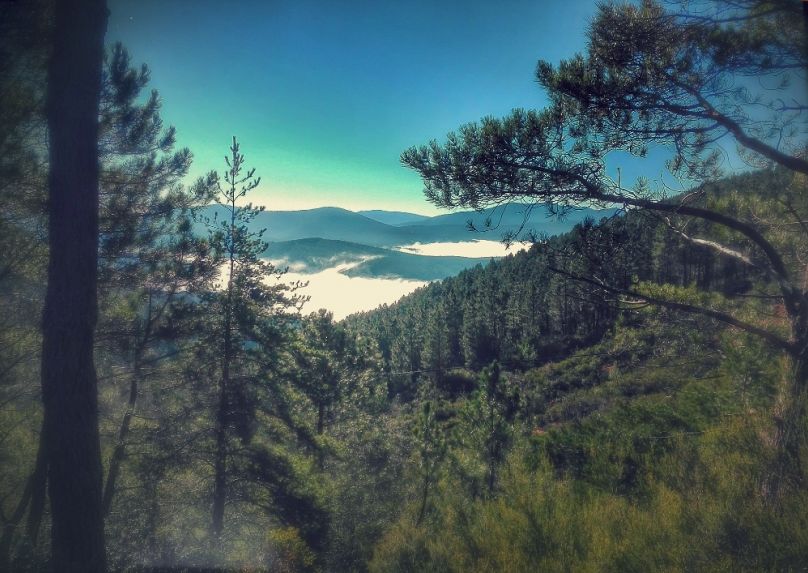 Część pięknego widoku na pasmo górskie Sierra de Francia