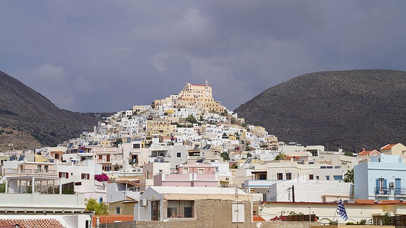 Ermupoli jest stolicą wyspy Syros w Grecji.