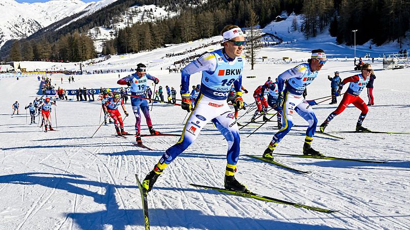 Filmik z Pucharu Świata FIS w biegach przełajowych w Nordic Center Goms w Geschinen w Szwajcarii, styczeń 2024 r.