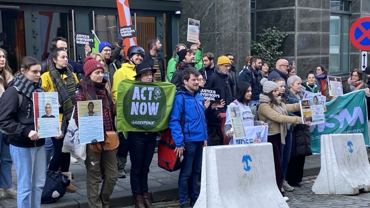 Protestors outside the French EU embassy in Brussels, 6 March 2024