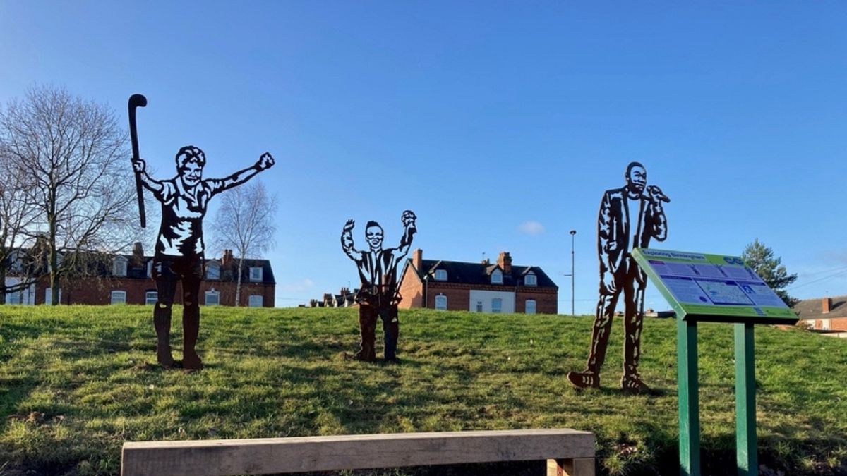 Portrait Bench – Lenny Henry, Ellie Simmons and Jane Sixsmith 2023