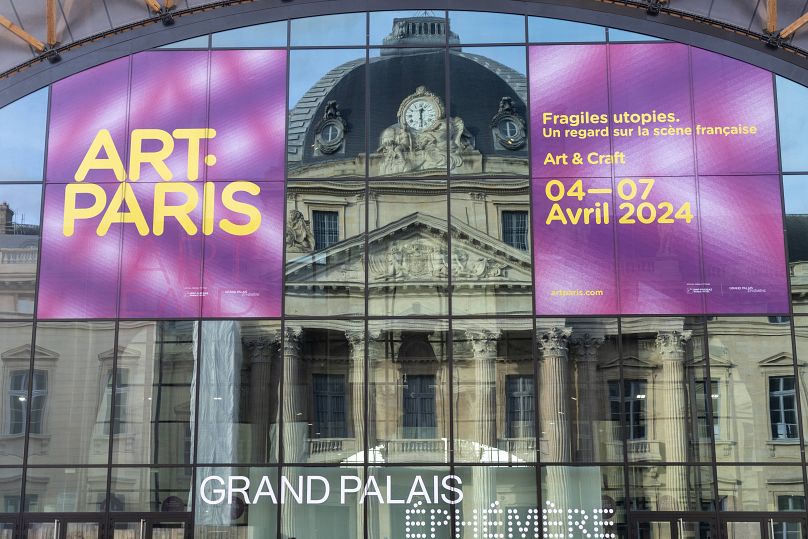 To ostatni rok, w którym Art Paris odbędzie się w przestrzeni wystaw czasowych "Grand Palais Éphémère".  W przyszłym roku powróci do nowo wyremontowanego Grand Palais.