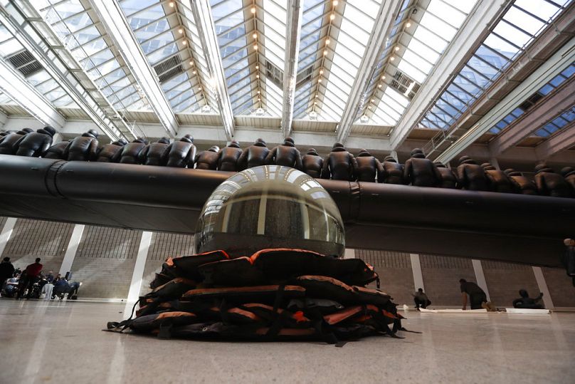Instalacja wykonana przez chińskiego aktywistę i artystę Ai Weiwei zostanie pokazana w Galerii Narodowej w Pradze, Czechy, czwartek, 16 marca 2017 r.