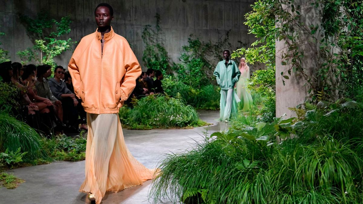 A model wears an outfit for the Gucci Cruise fashion show in London, Monday, 13 May 2024.